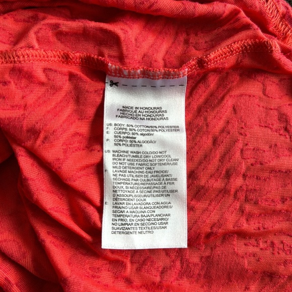NWOT, never worn Reebok CrossFit tank top. - Picture 5 of 5